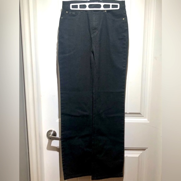 Simon Chang Denim - Simon Chang Black High Rise denim